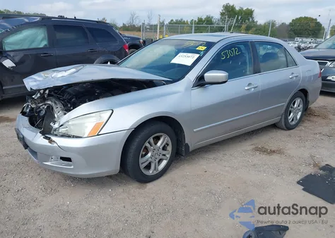 2006 Honda Accord 2.4 Ex from USA, damaged, VIN 1HGCM56736A097055